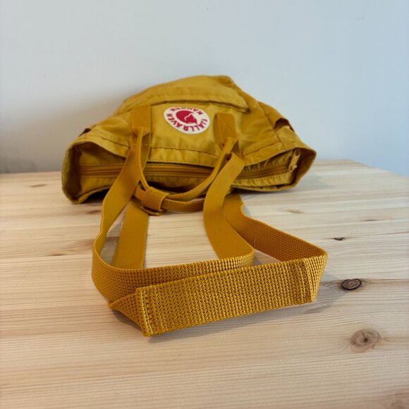 Kånken Totepack | 160 - Ochre - Picture 6 of 12